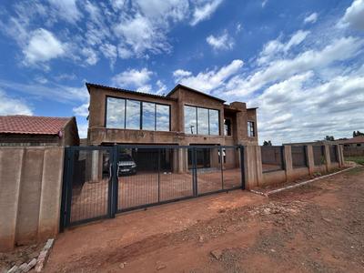 House For Sale in Klipfontein, Soshanguve