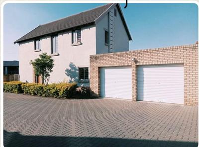Apartment / Flat For Sale in Willow Park Manor, Pretoria