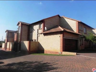 Apartment / Flat For Sale in The Wilds, Pretoria
