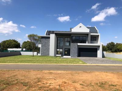 House For Sale in Waterlake Farm Lifestyle Estate, Pretoria