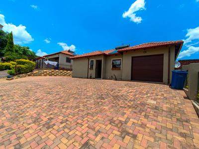 House For Sale in Heatherview, Akasia