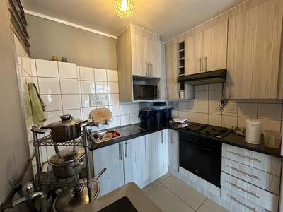 Apartment / Flat For Sale in Sunnyside, Pretoria