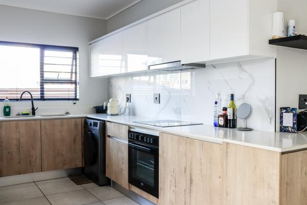Apartment / Flat For Sale in Blyde Riverwalk Estate, Pretoria