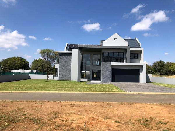 House For Sale in Waterlake Farm Lifestyle Estate, Pretoria